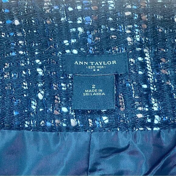 Ann Taylor Skirt - Picture 8 of 8